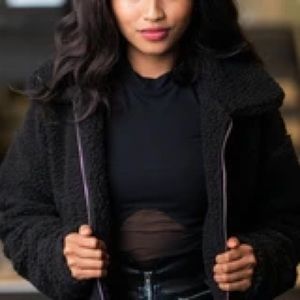 Cloud coat in black ☁️